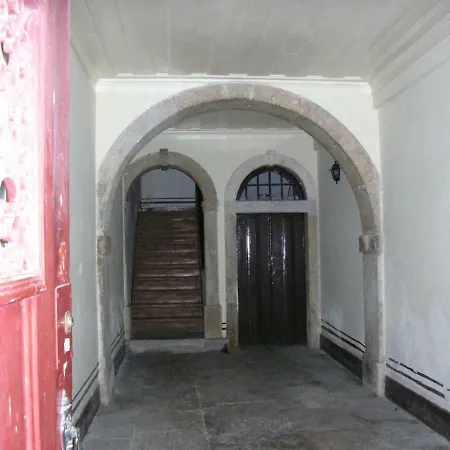 Charm And Space In Historic Διαμέρισμα *